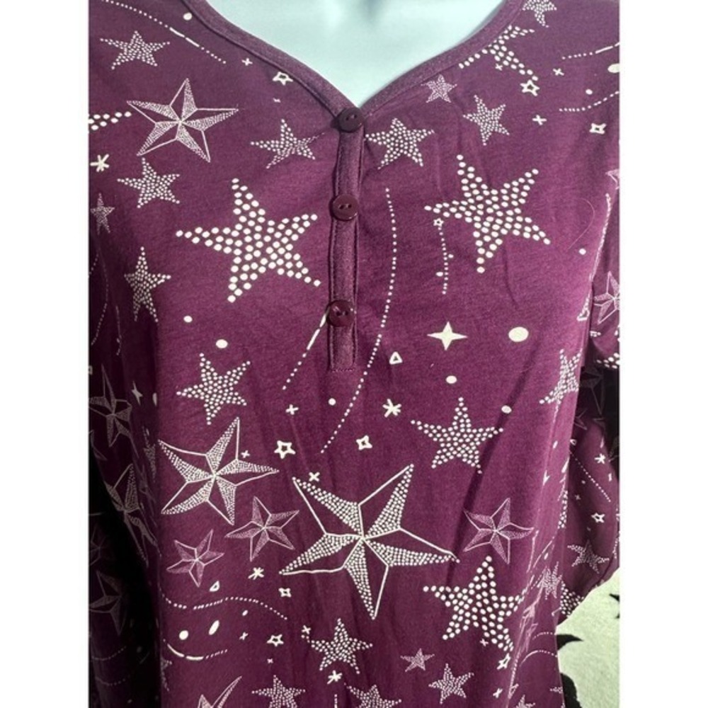 Adorable, purple starry night shirt, size  med - dress/ EDM NEW !